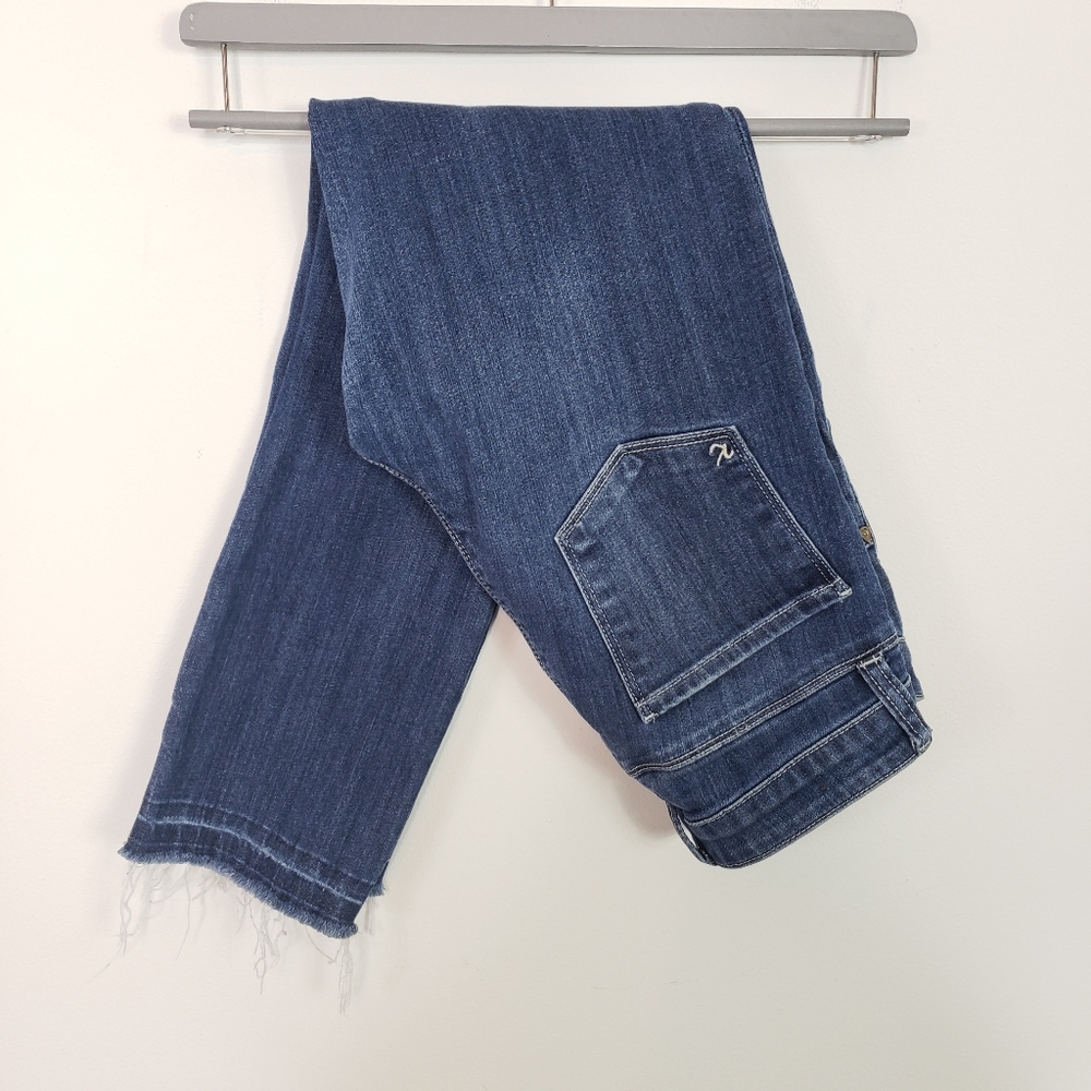 Kut From The Kloth Reese ankle jean raw hem